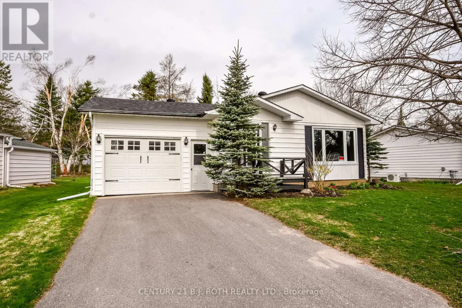 22 TAMARACK DRIVE