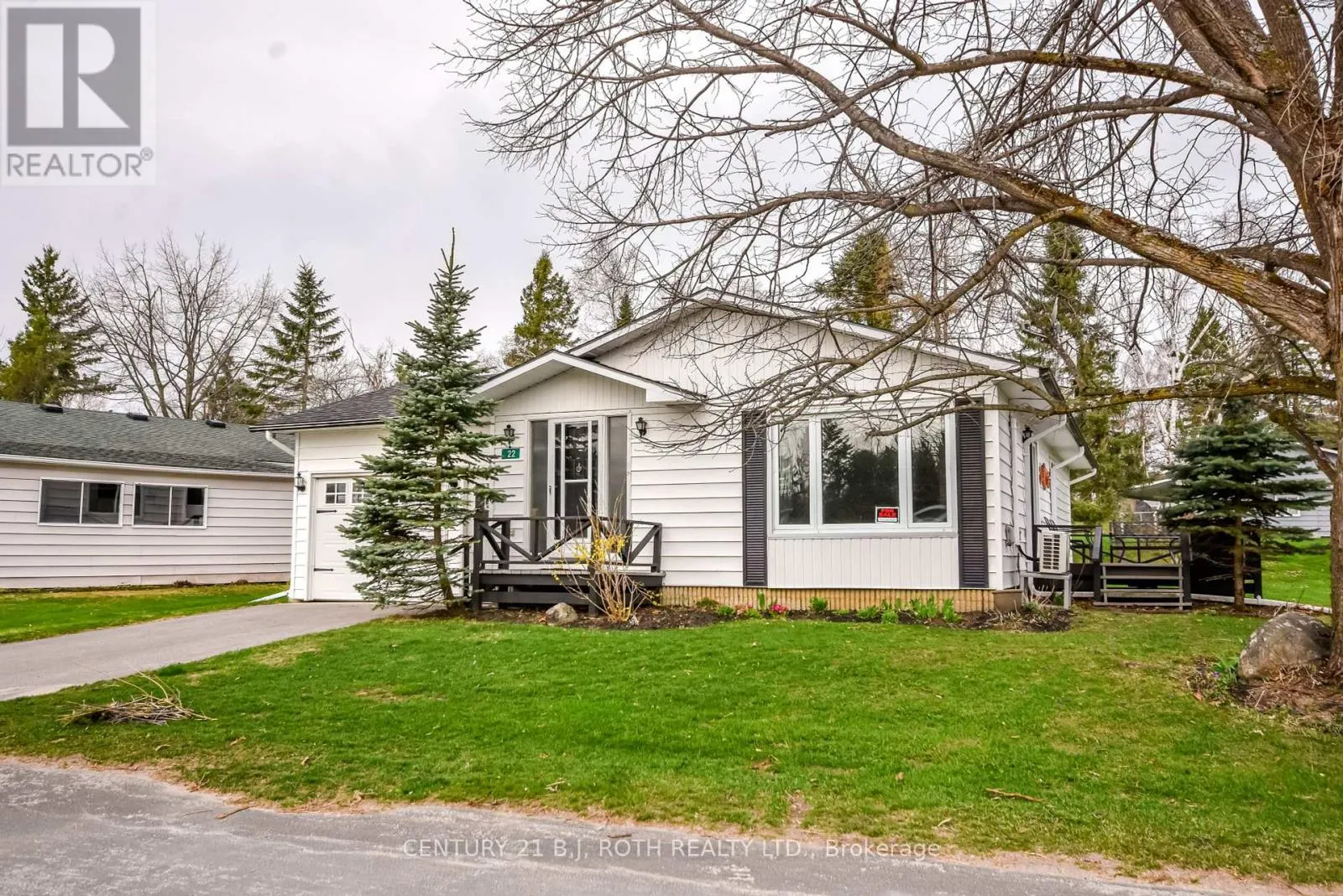 22 TAMARACK DRIVE