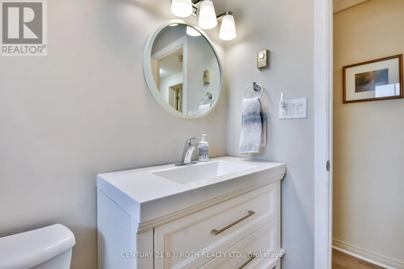 22 TAMARACK DRIVE