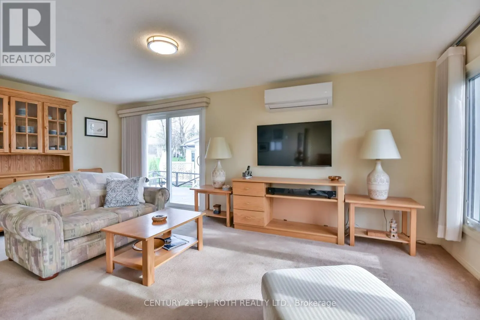 22 TAMARACK DRIVE