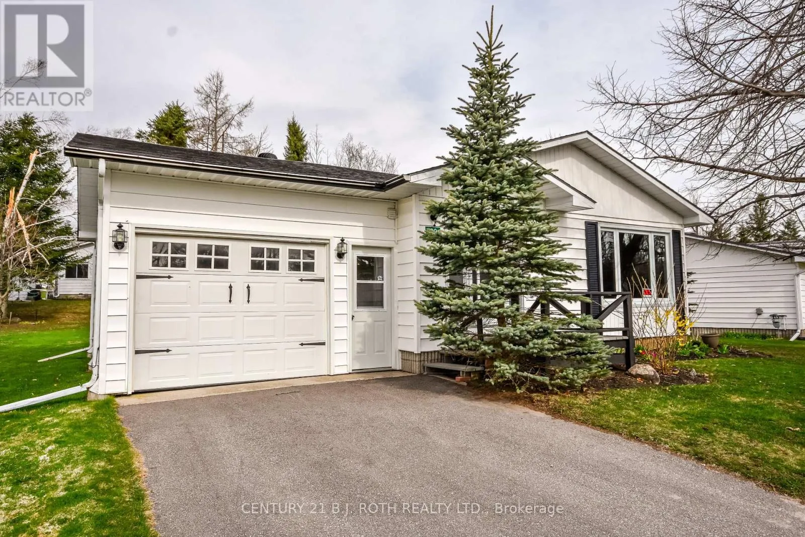 22 TAMARACK DRIVE
