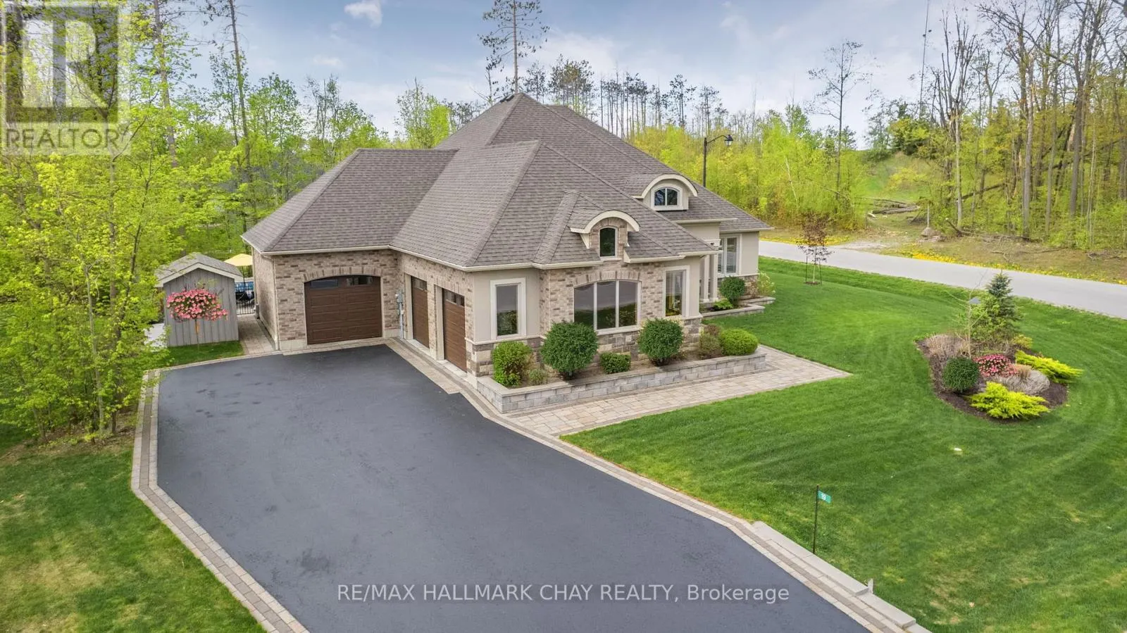 19 TIMBER WOLF TRAIL