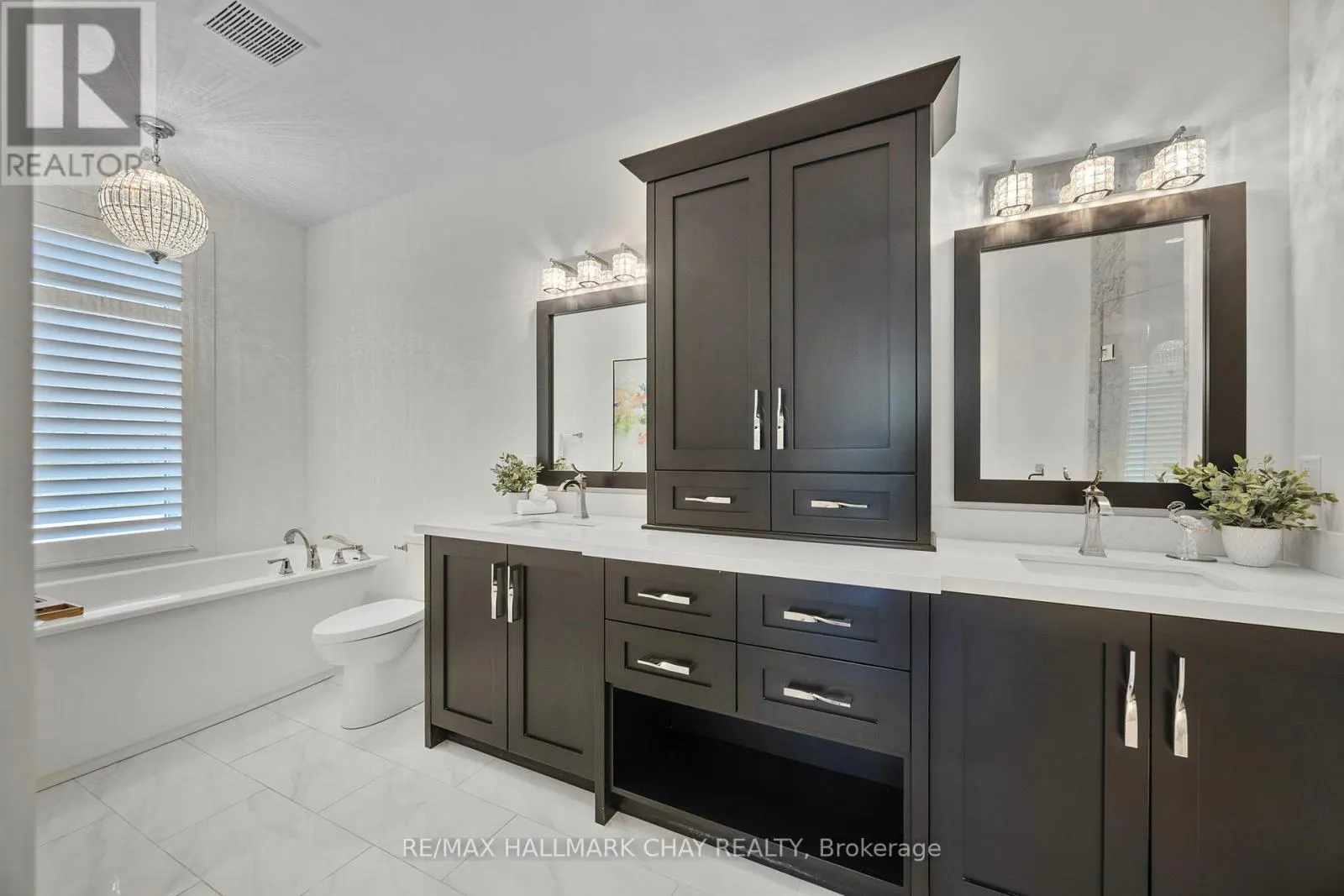 19 TIMBER WOLF TRAIL