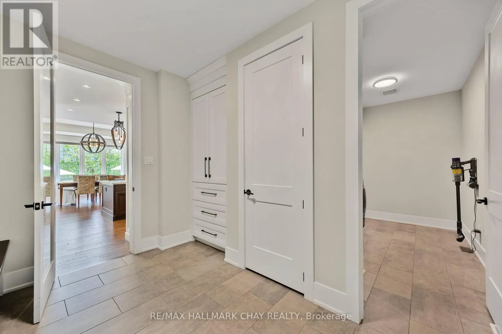 19 TIMBER WOLF TRAIL