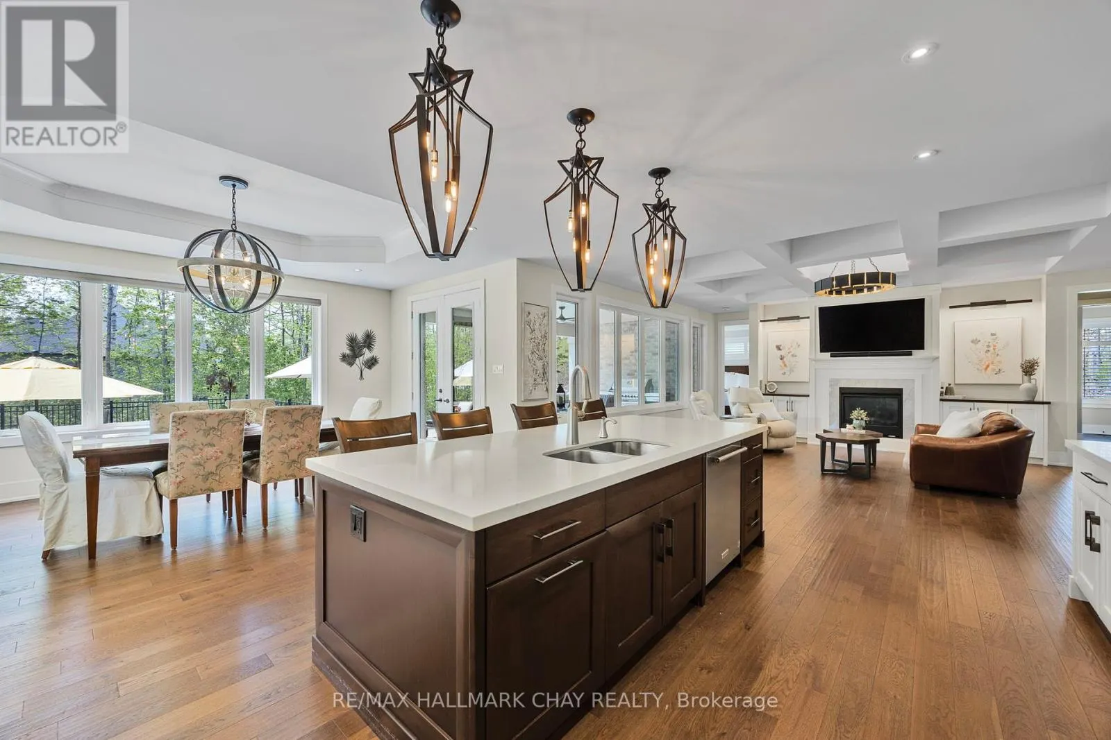19 TIMBER WOLF TRAIL