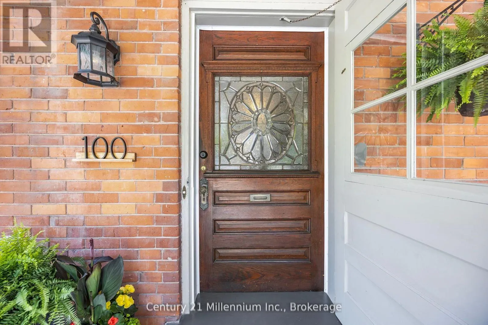 100 MATCHEDASH STREET N