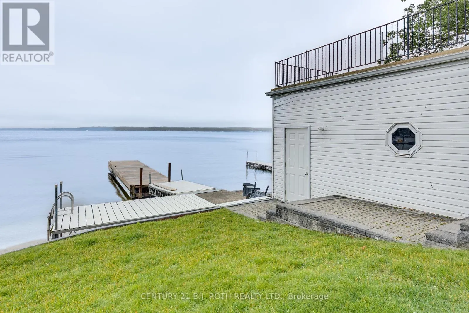 409 PHEASANT LANE