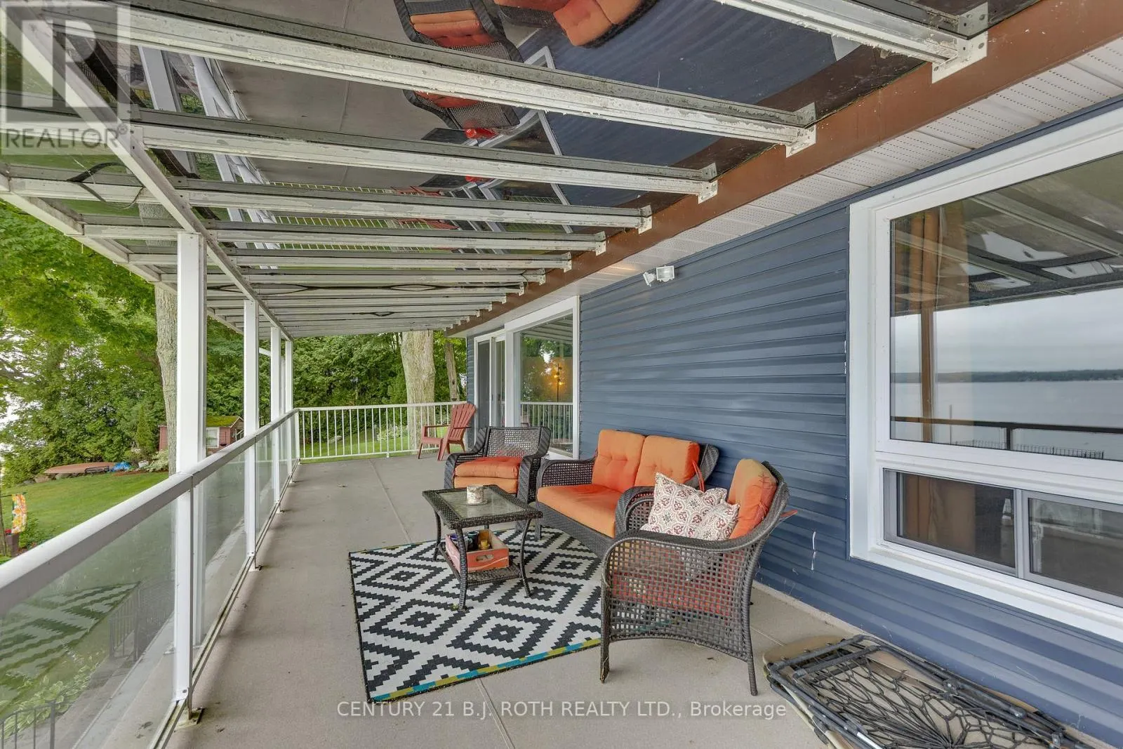 409 PHEASANT LANE