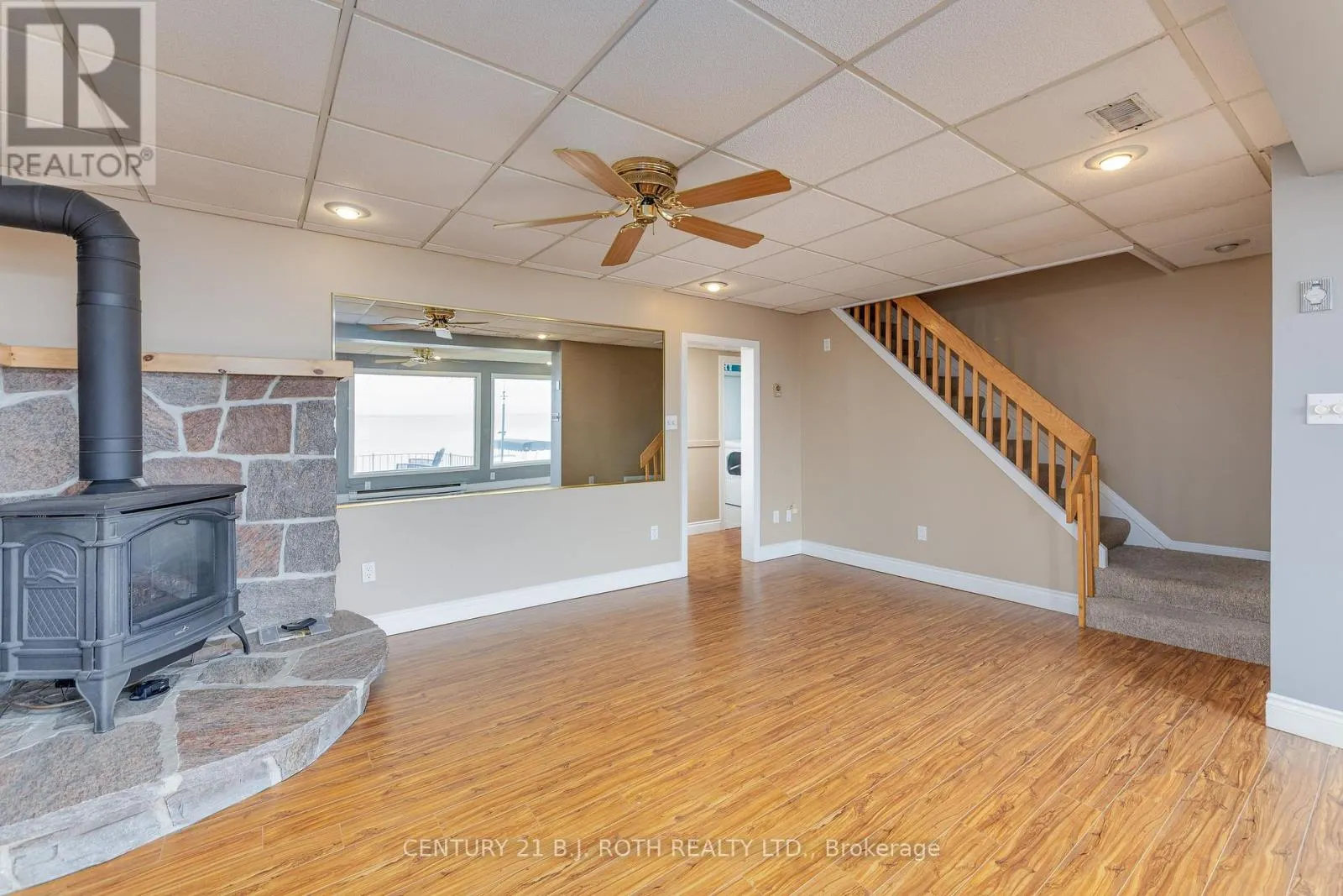 409 PHEASANT LANE