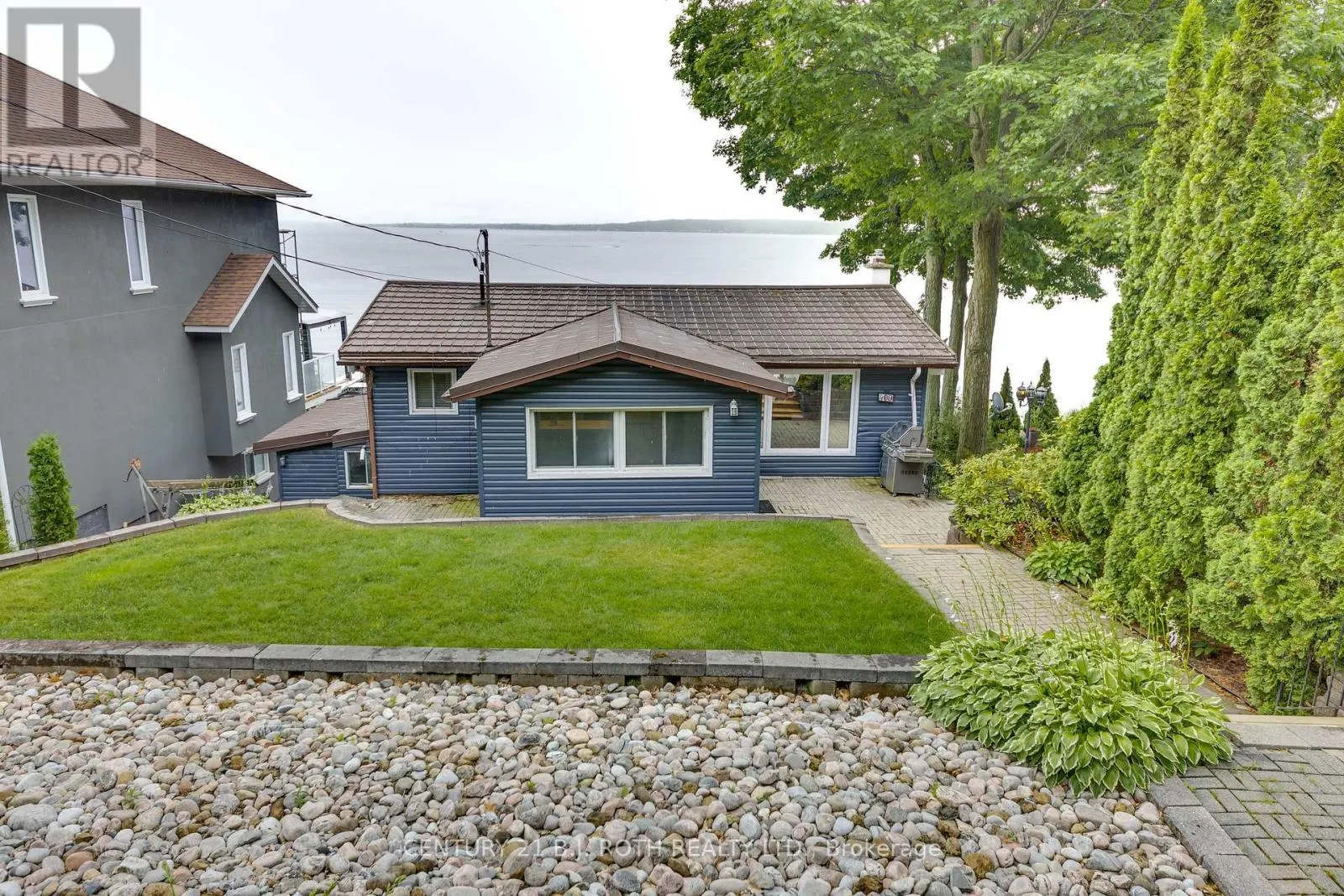 409 PHEASANT LANE