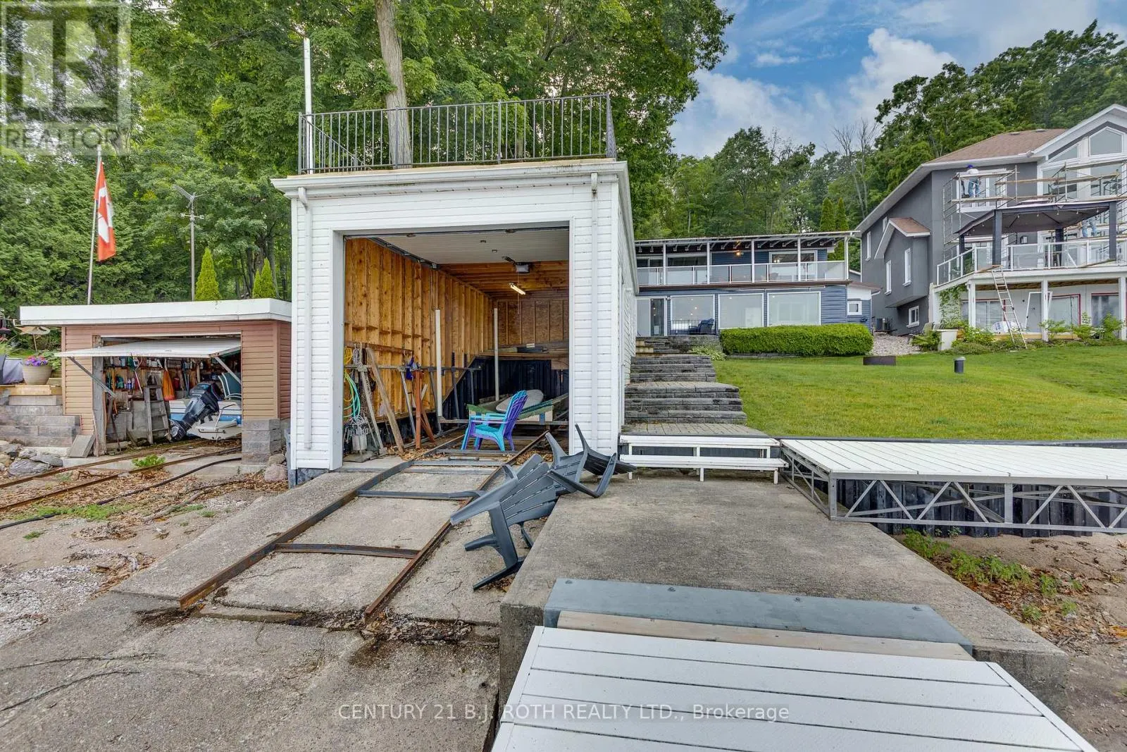 409 PHEASANT LANE