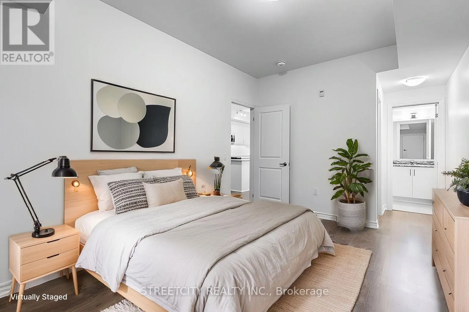 215 - 5 SPOONER CRESCENT