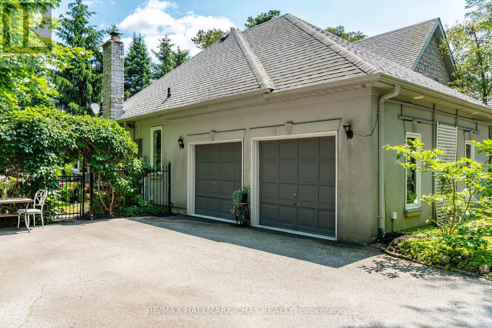 11 BUNKER PLACE