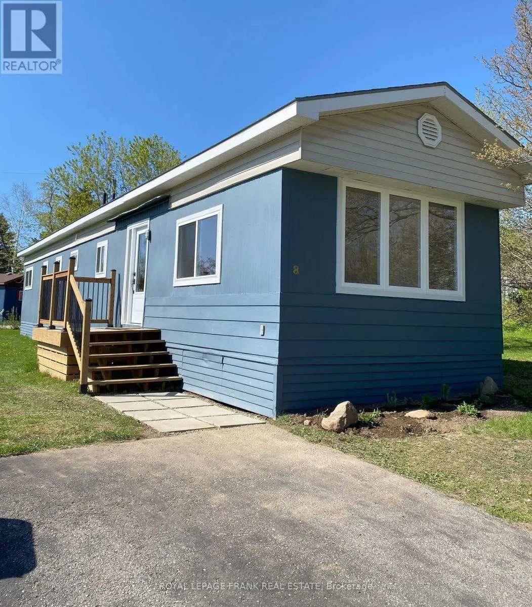 8 BENSLEY DRIVE