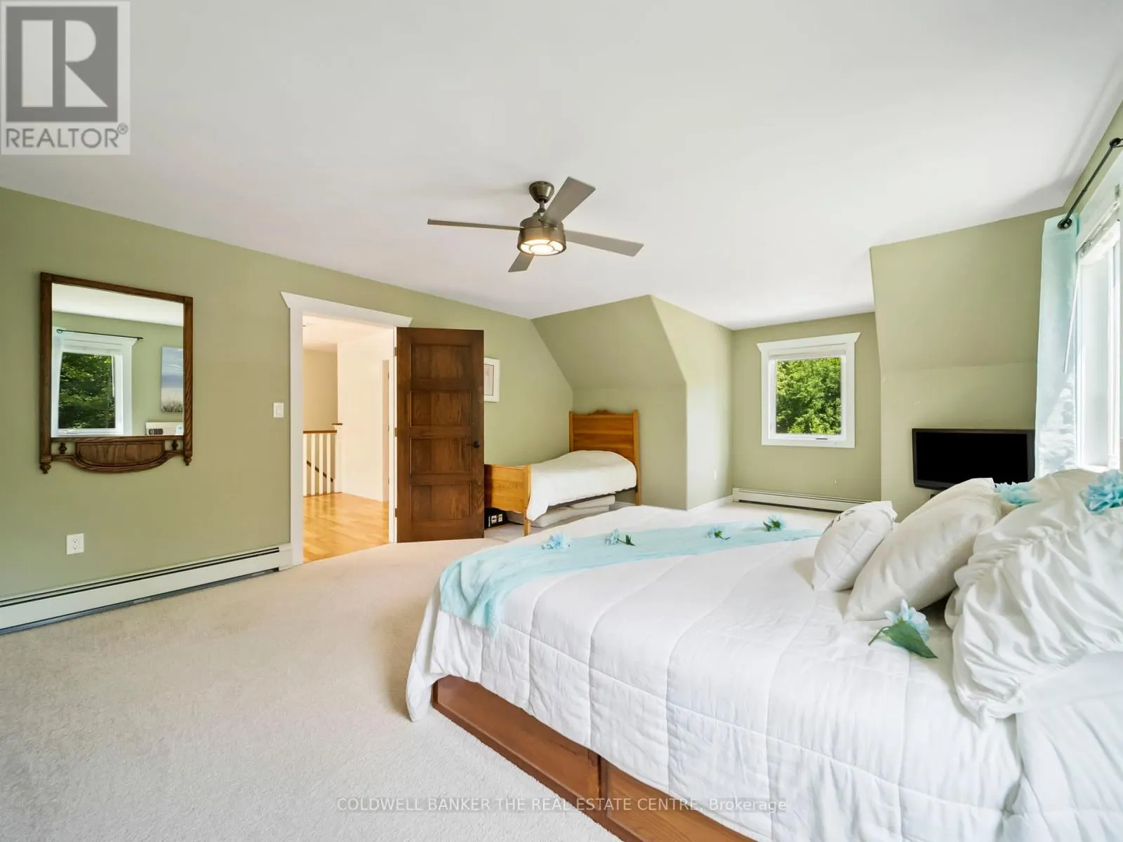 2955 PINECONE TRAIL