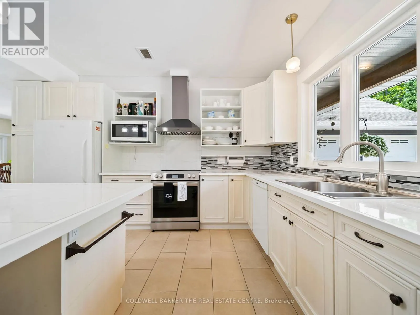 2955 PINECONE TRAIL