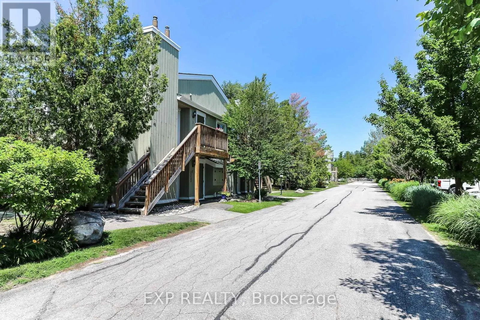 3 - 15 DAWSON DRIVE