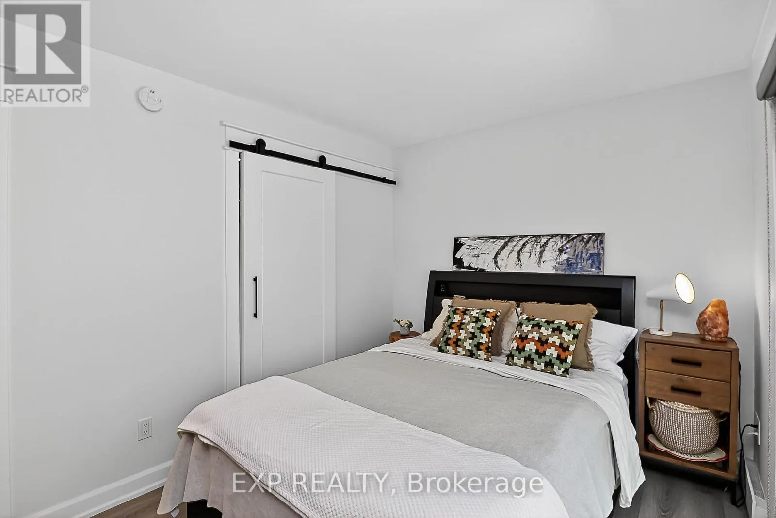 3 - 15 DAWSON DRIVE