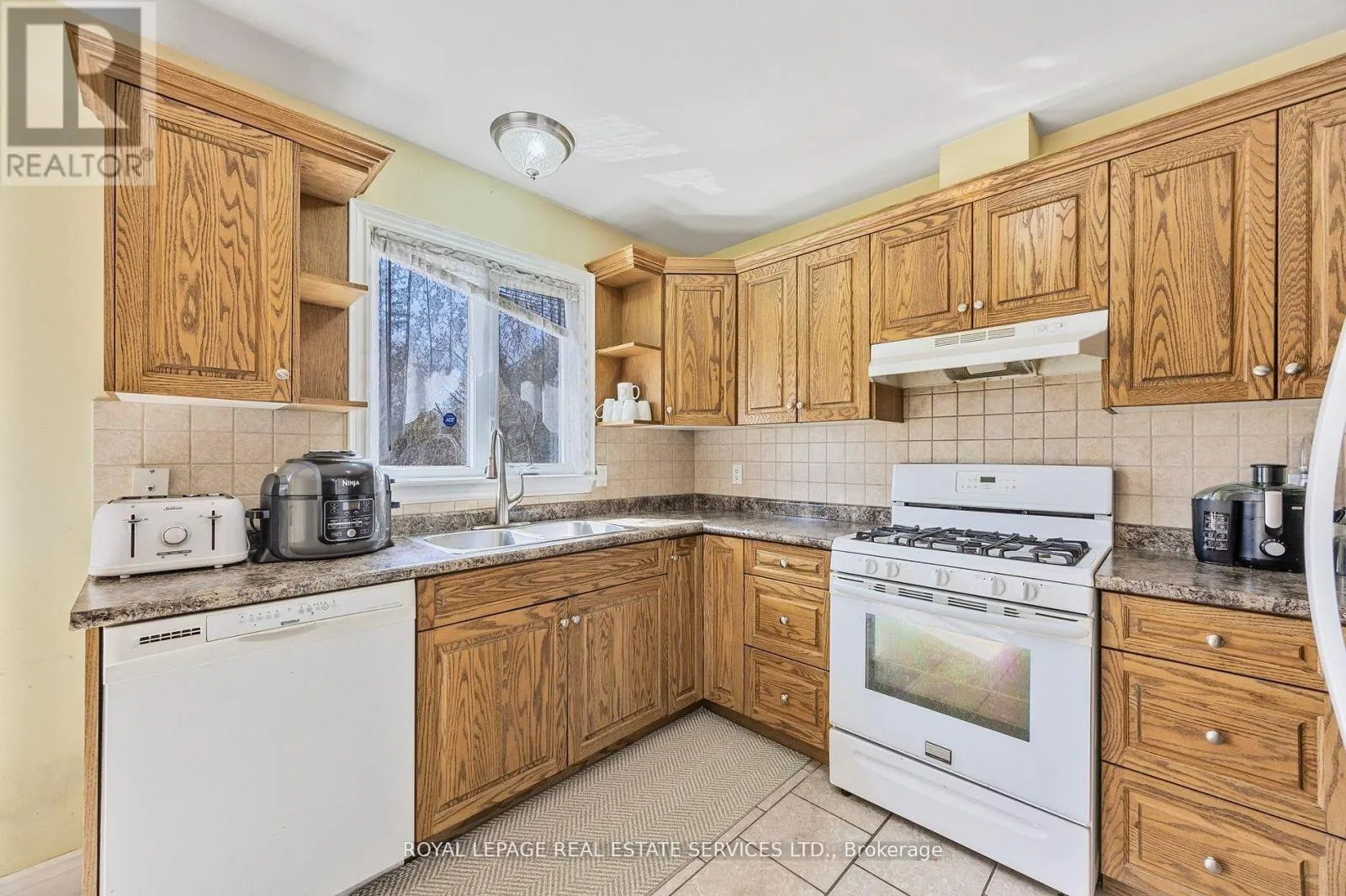 96 46TH STREET N