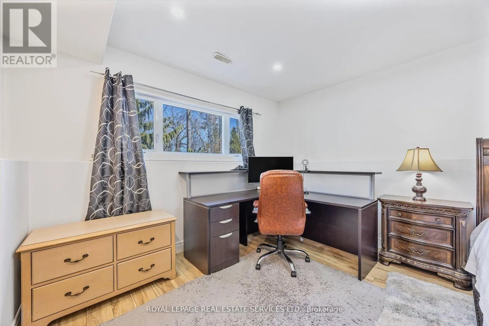 96 46TH STREET N