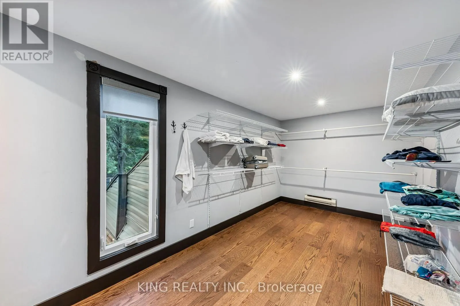 602 CHAMPLAIN ROAD