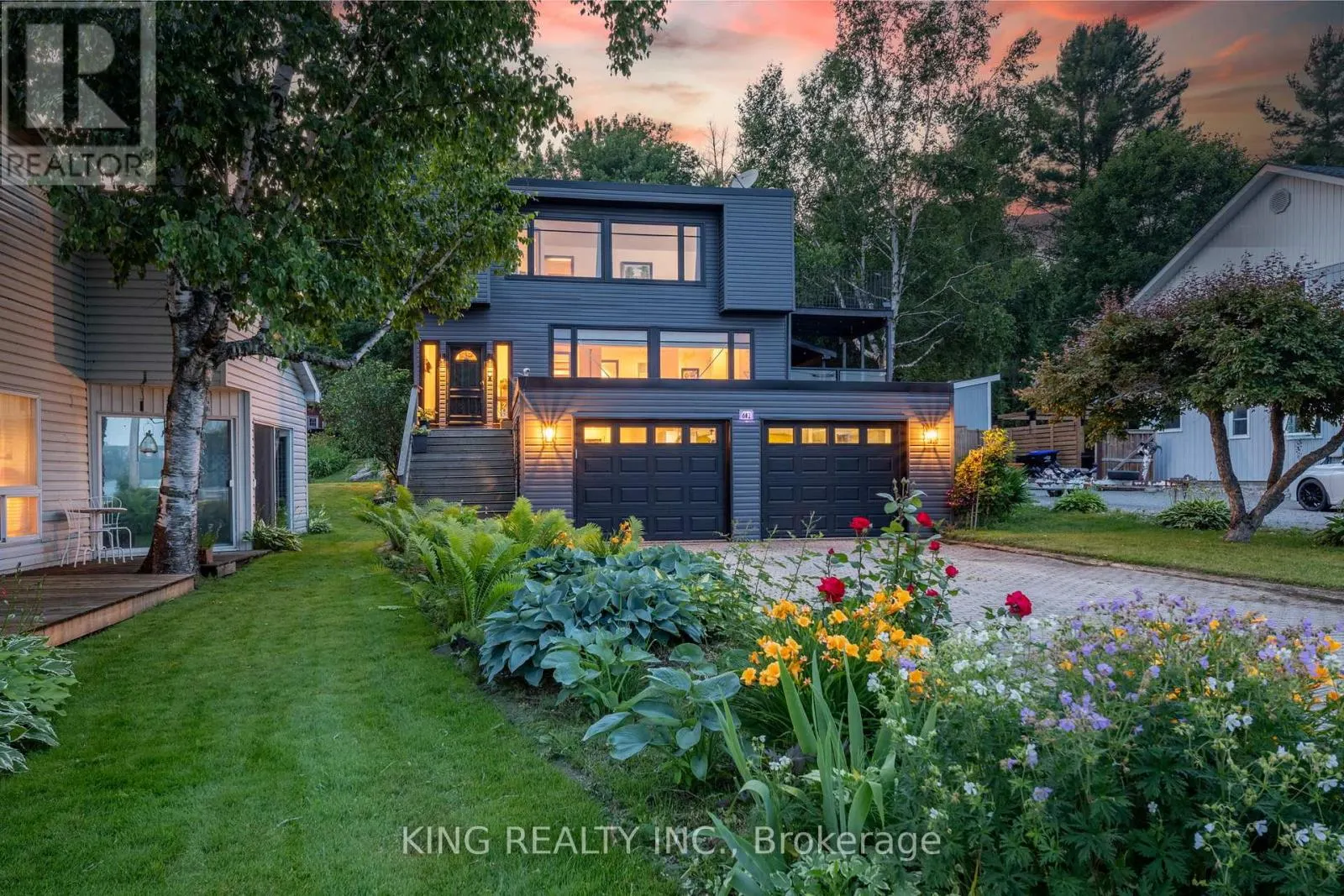 602 CHAMPLAIN ROAD