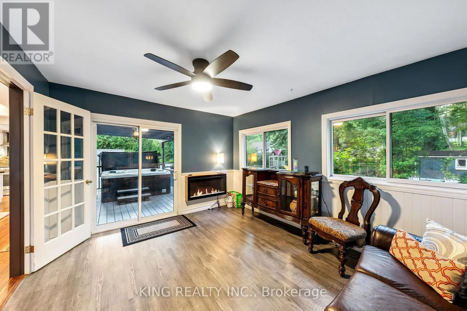 602 CHAMPLAIN ROAD