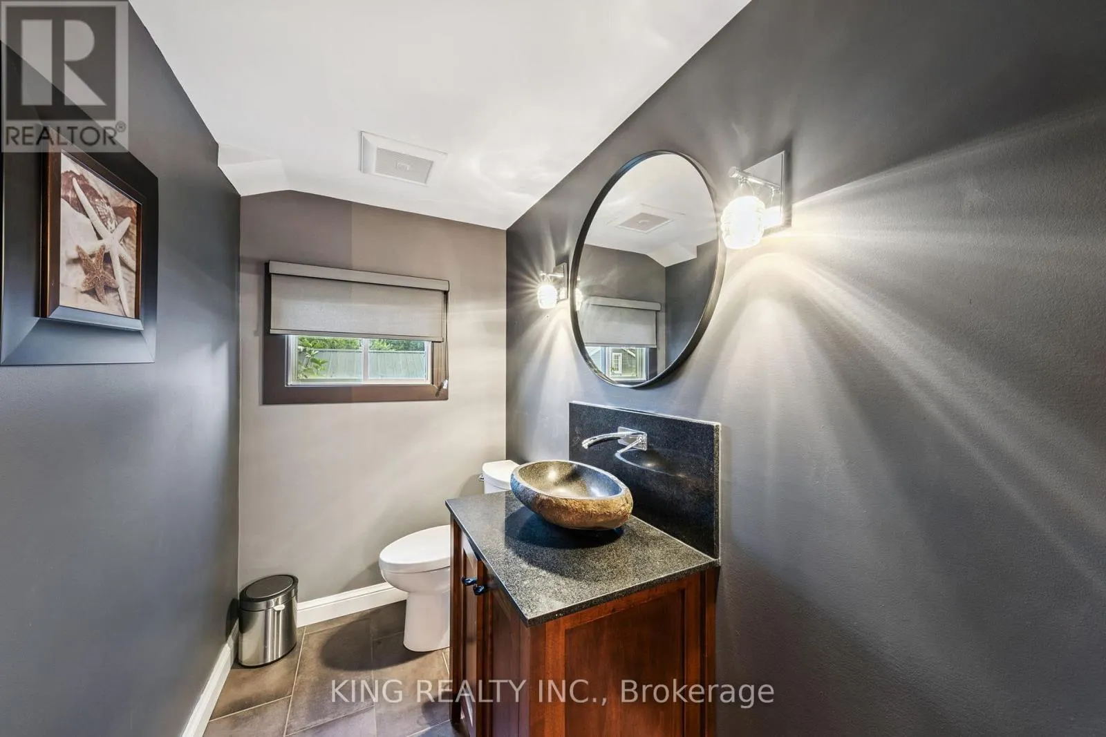 602 CHAMPLAIN ROAD