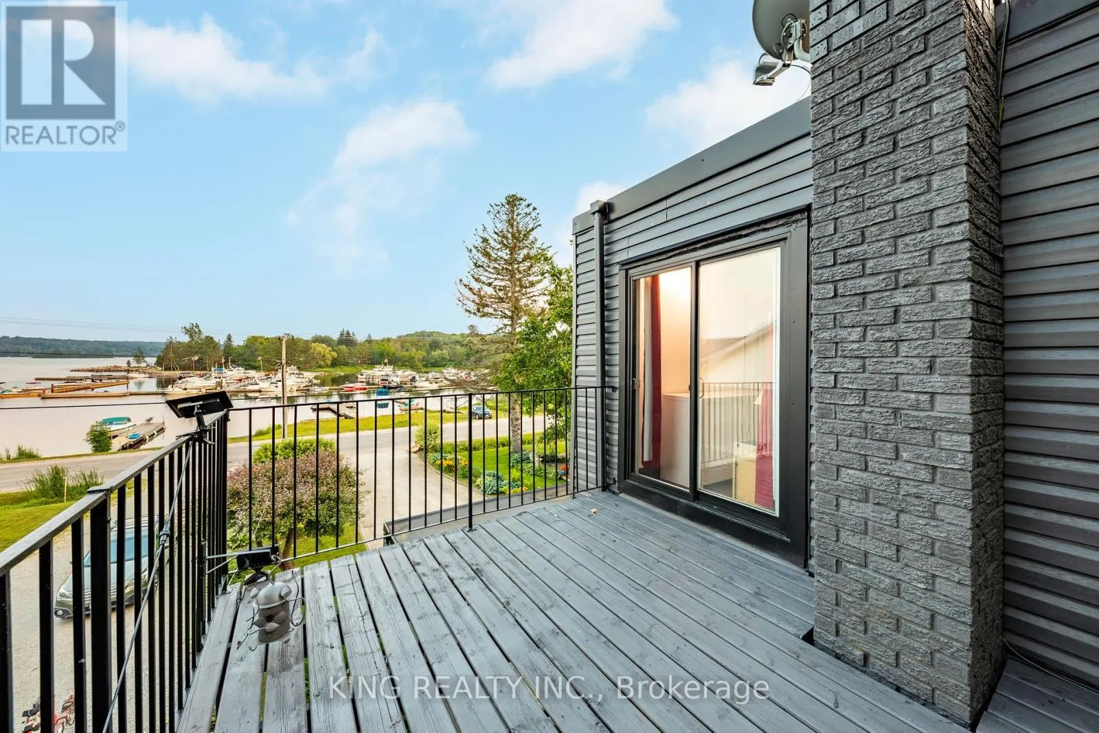 602 CHAMPLAIN ROAD