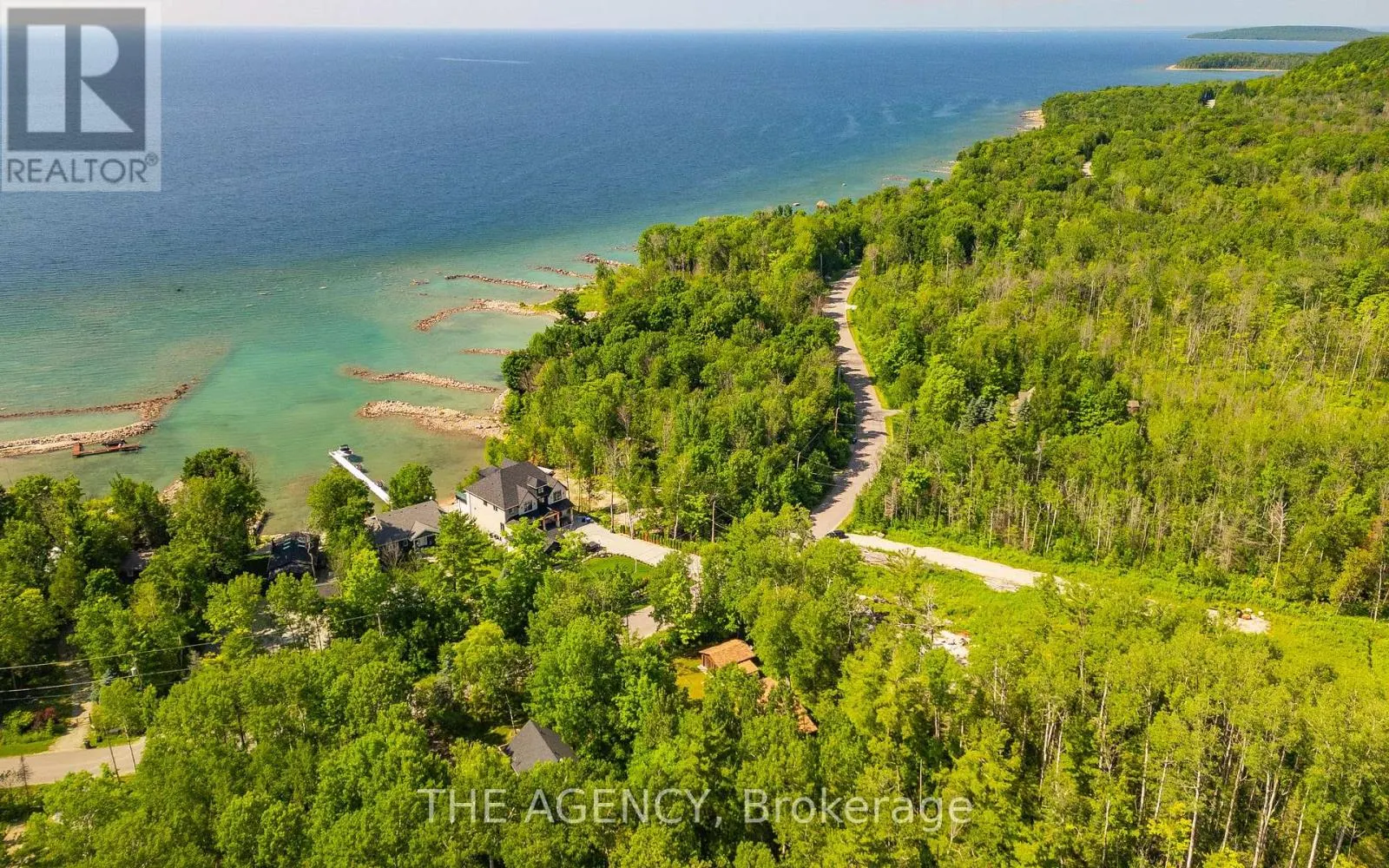 466 SILVER BIRCH DRIVE