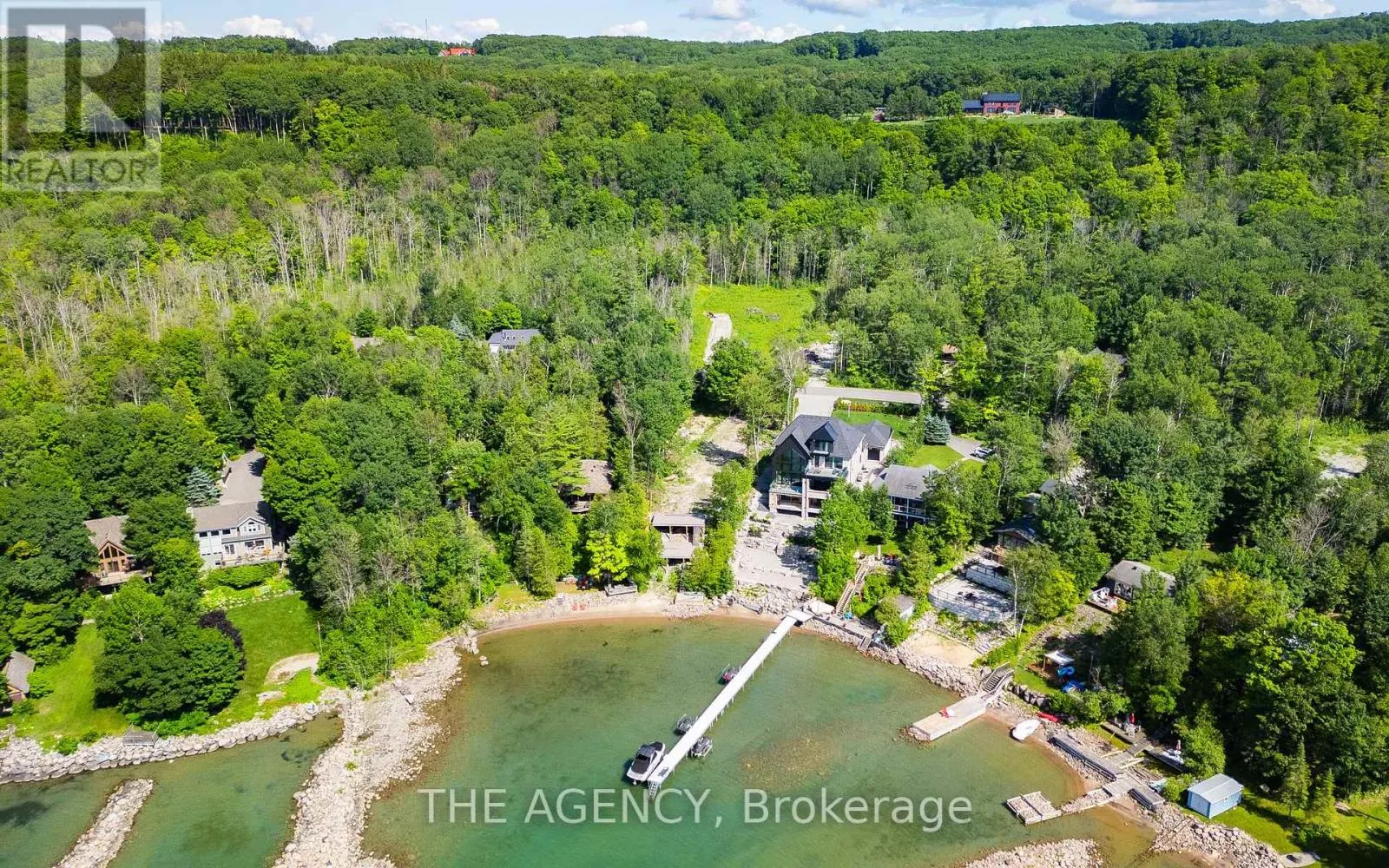 466 SILVER BIRCH DRIVE