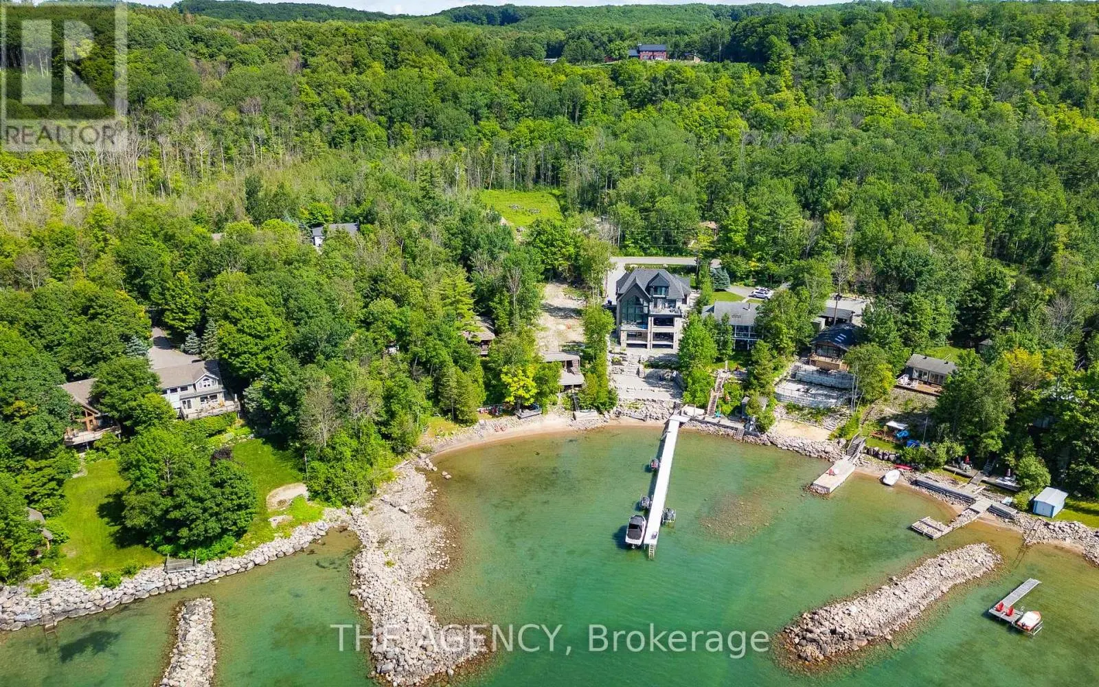 466 SILVER BIRCH DRIVE