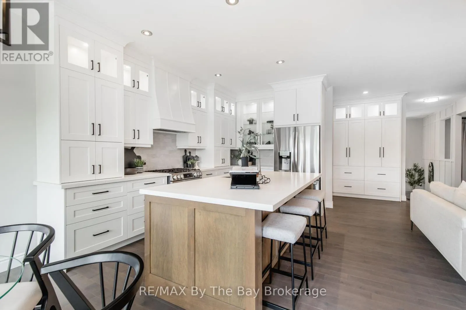 11 BASSWOOD DRIVE