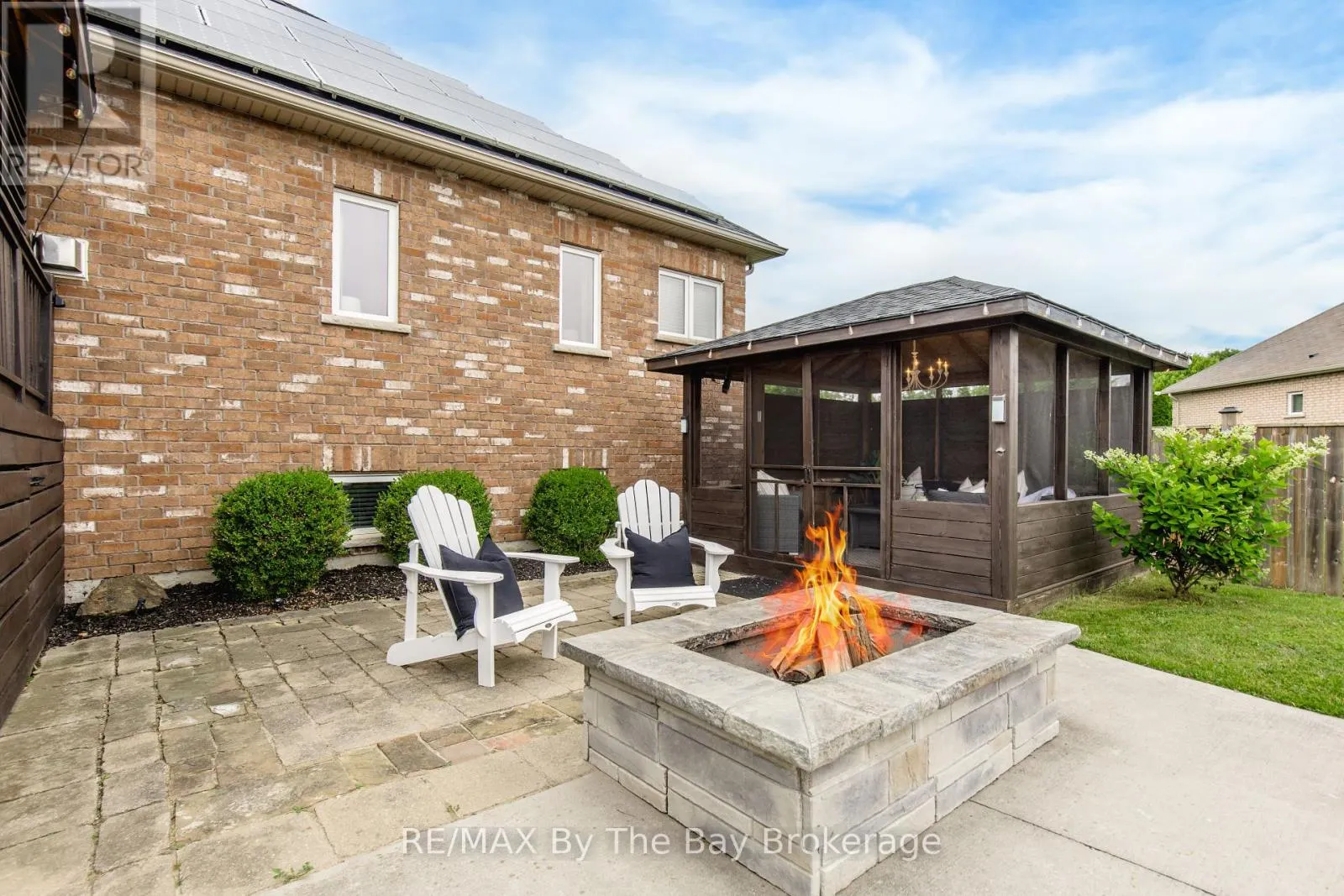 11 BASSWOOD DRIVE