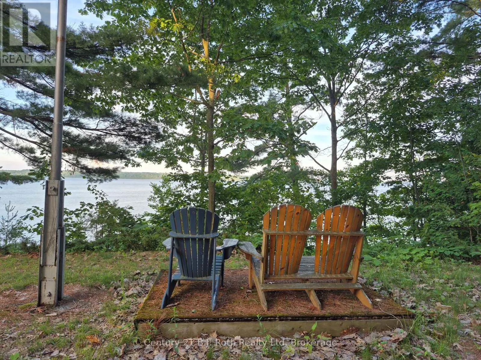 1379 CHAMPLAIN ROAD