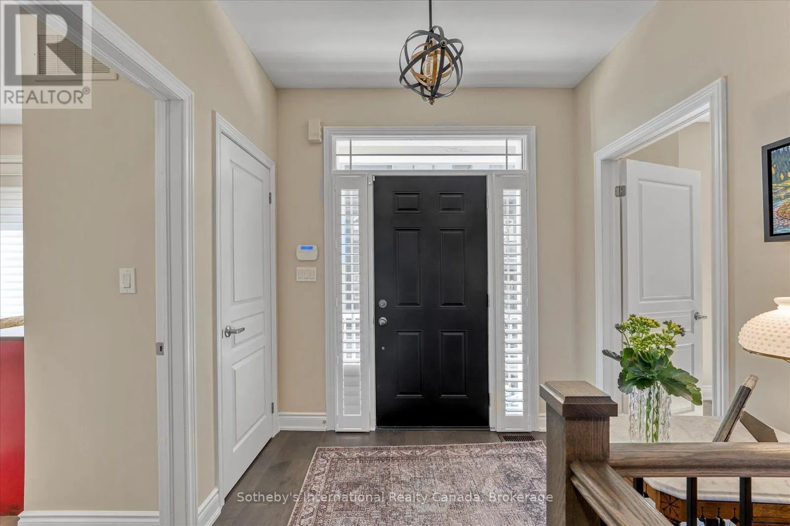4 EMERSON MEWS