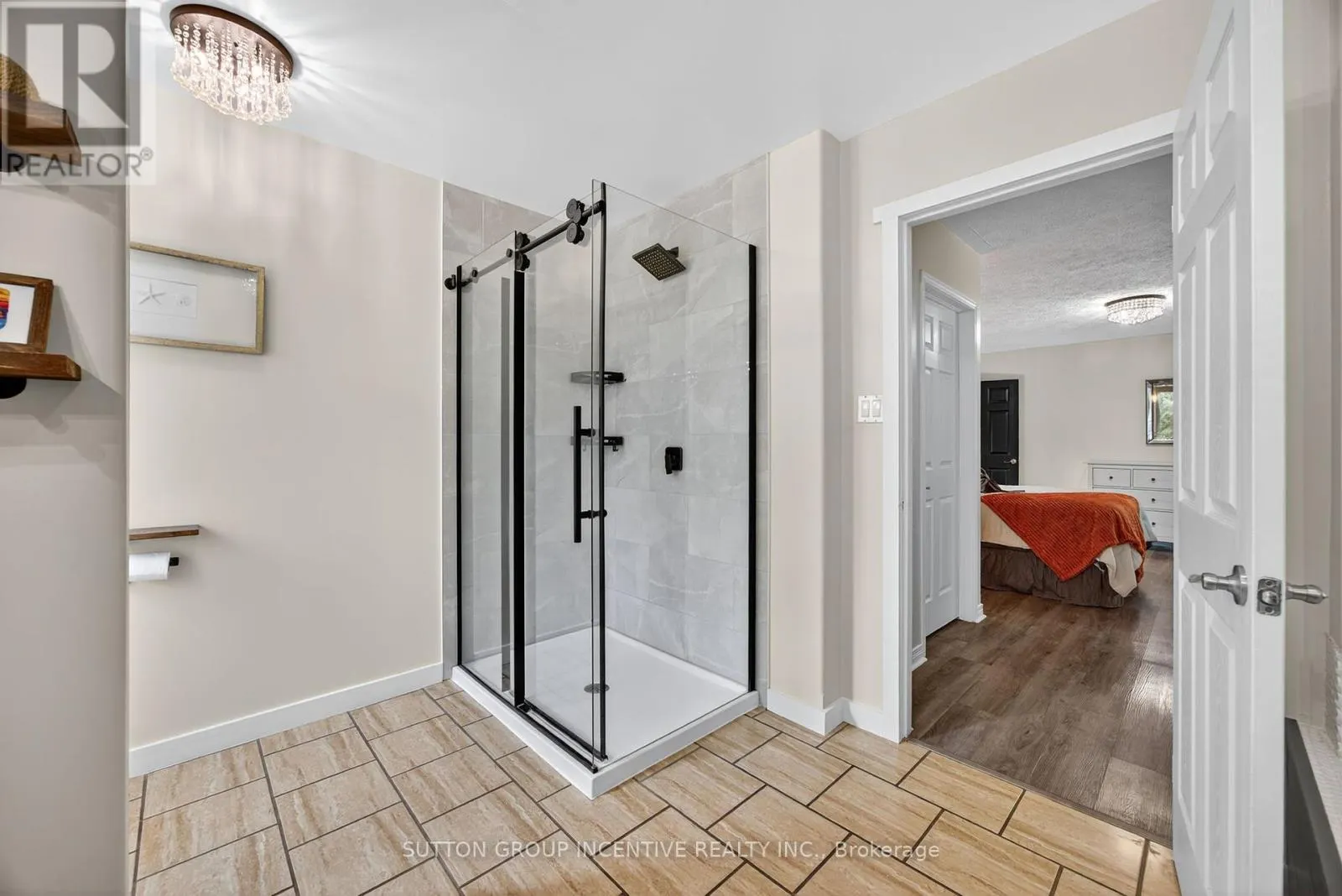 1084 HARBOURVIEW DRIVE