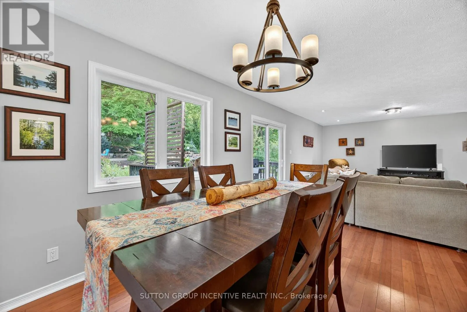 1084 HARBOURVIEW DRIVE