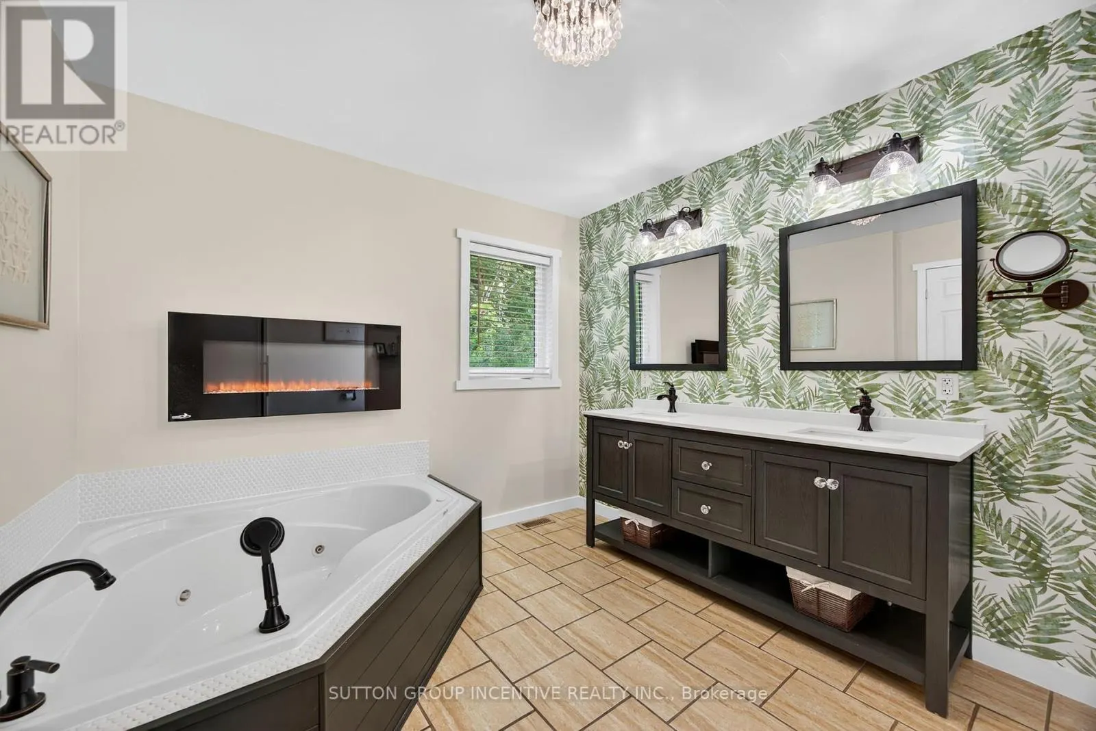 1084 HARBOURVIEW DRIVE