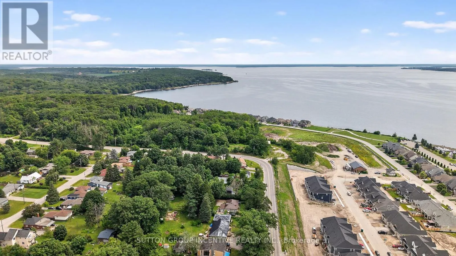 1084 HARBOURVIEW DRIVE