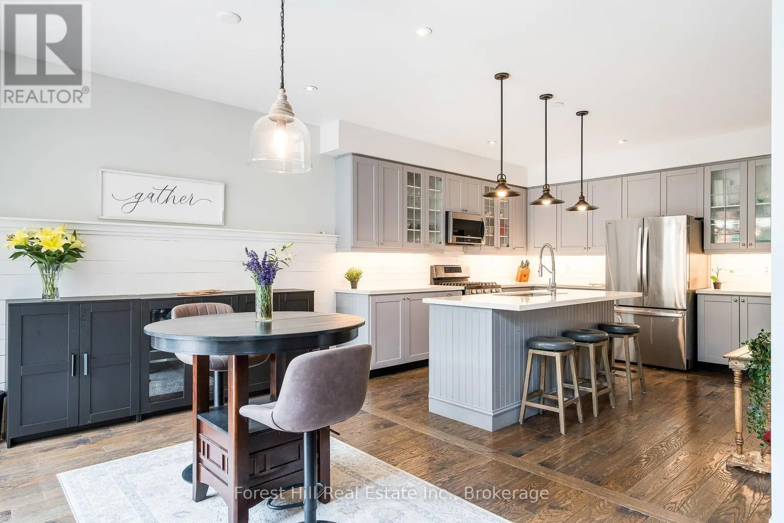 62 SILVER CRESCENT