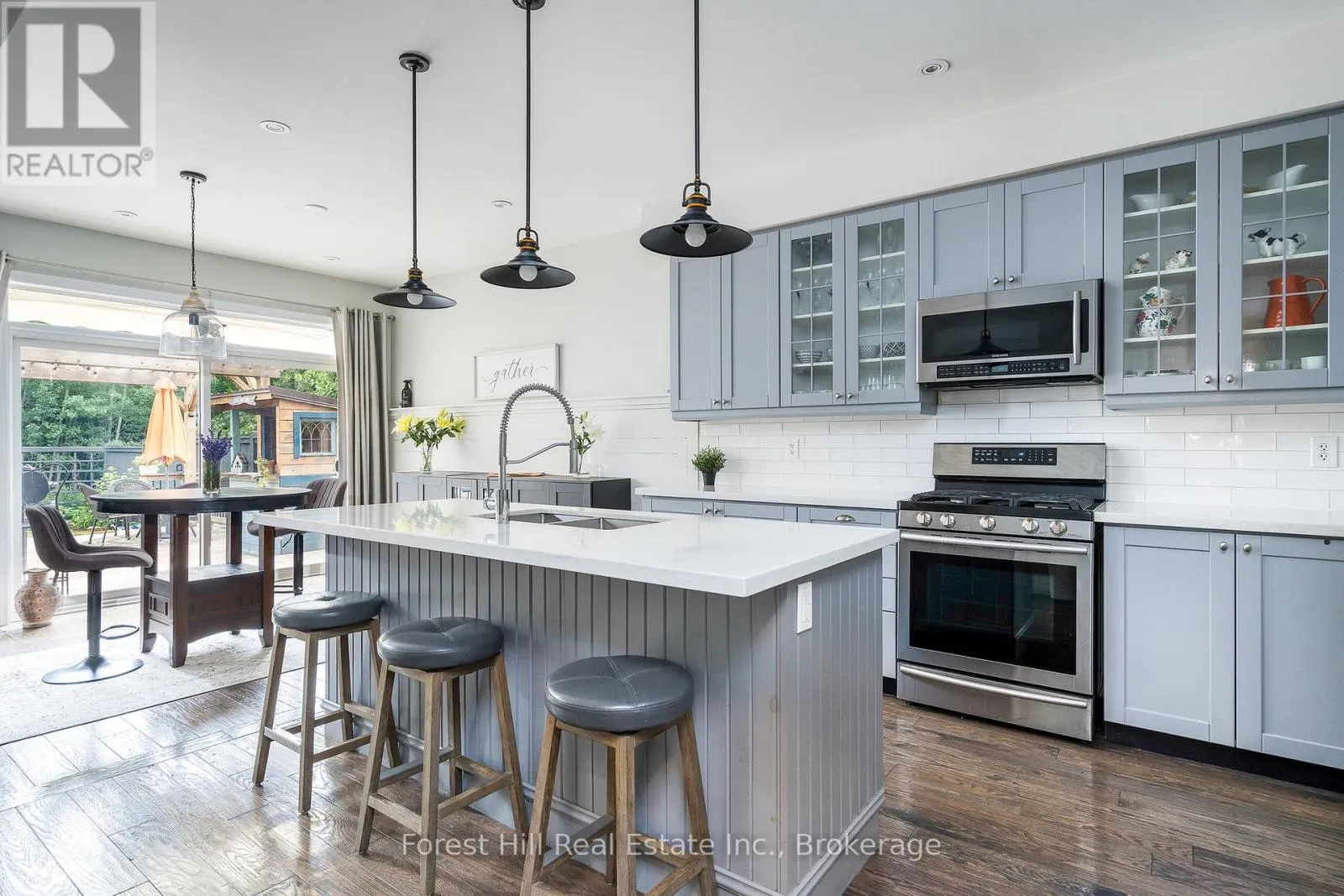 62 SILVER CRESCENT