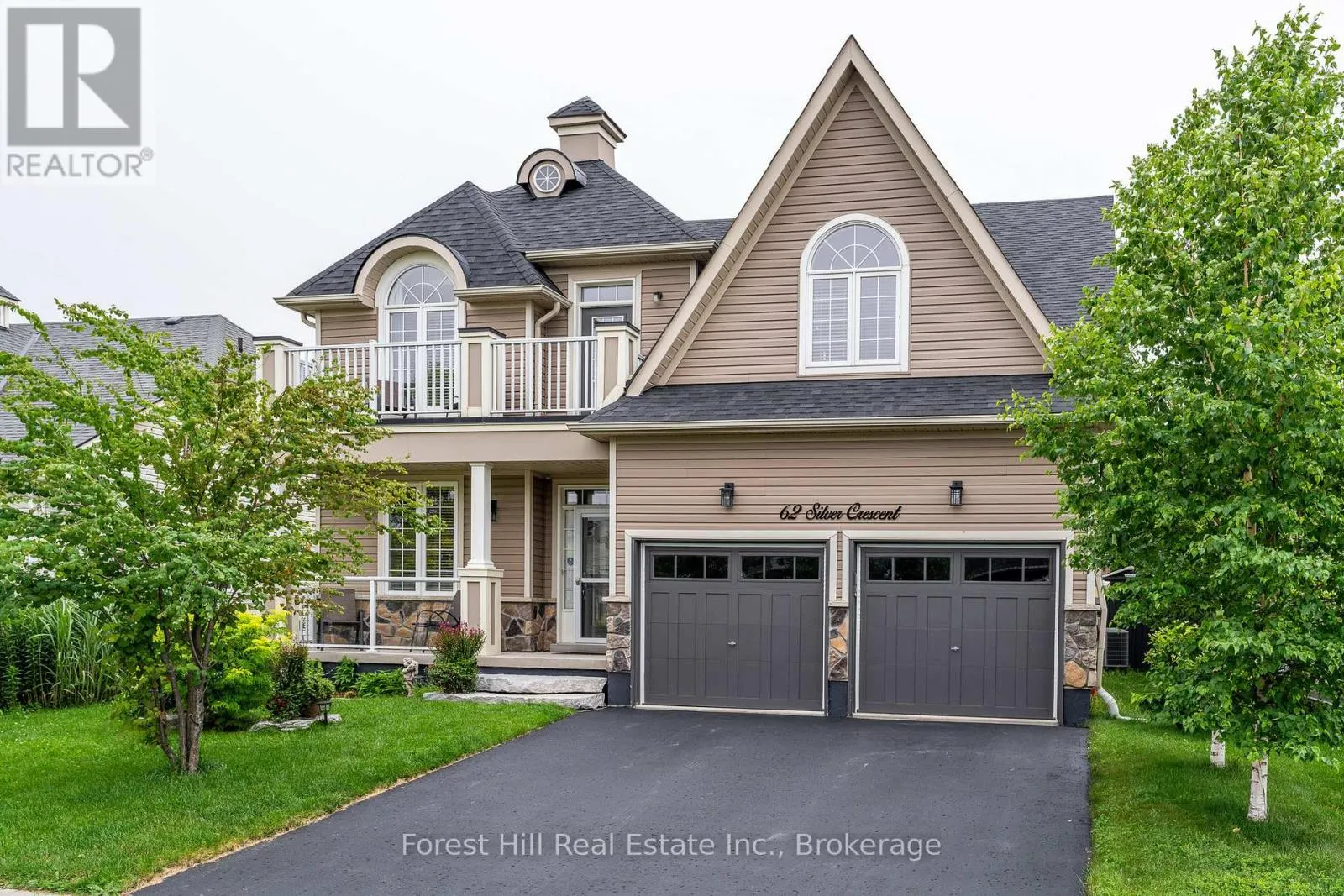 62 SILVER CRESCENT
