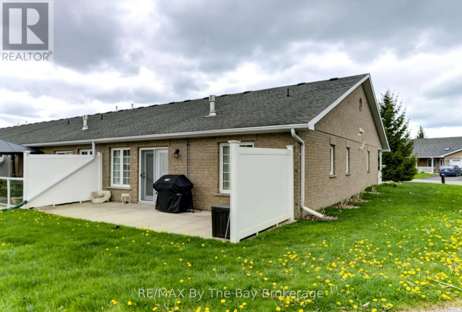 122 MEADOW LANE