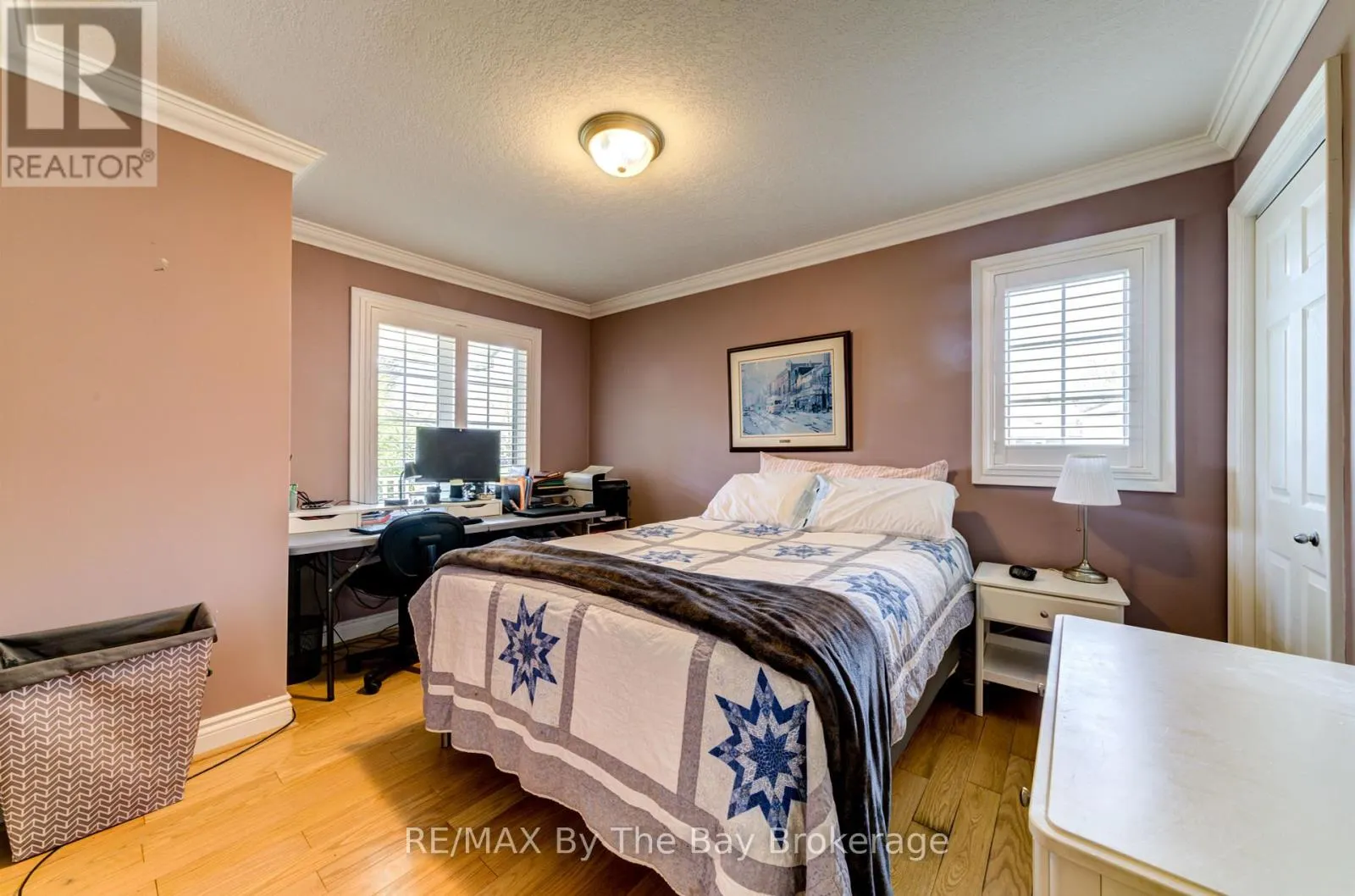 122 MEADOW LANE
