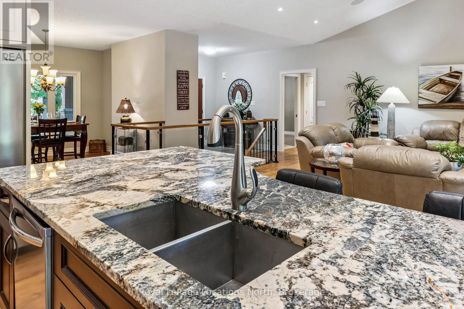 77 KNOX ROAD W