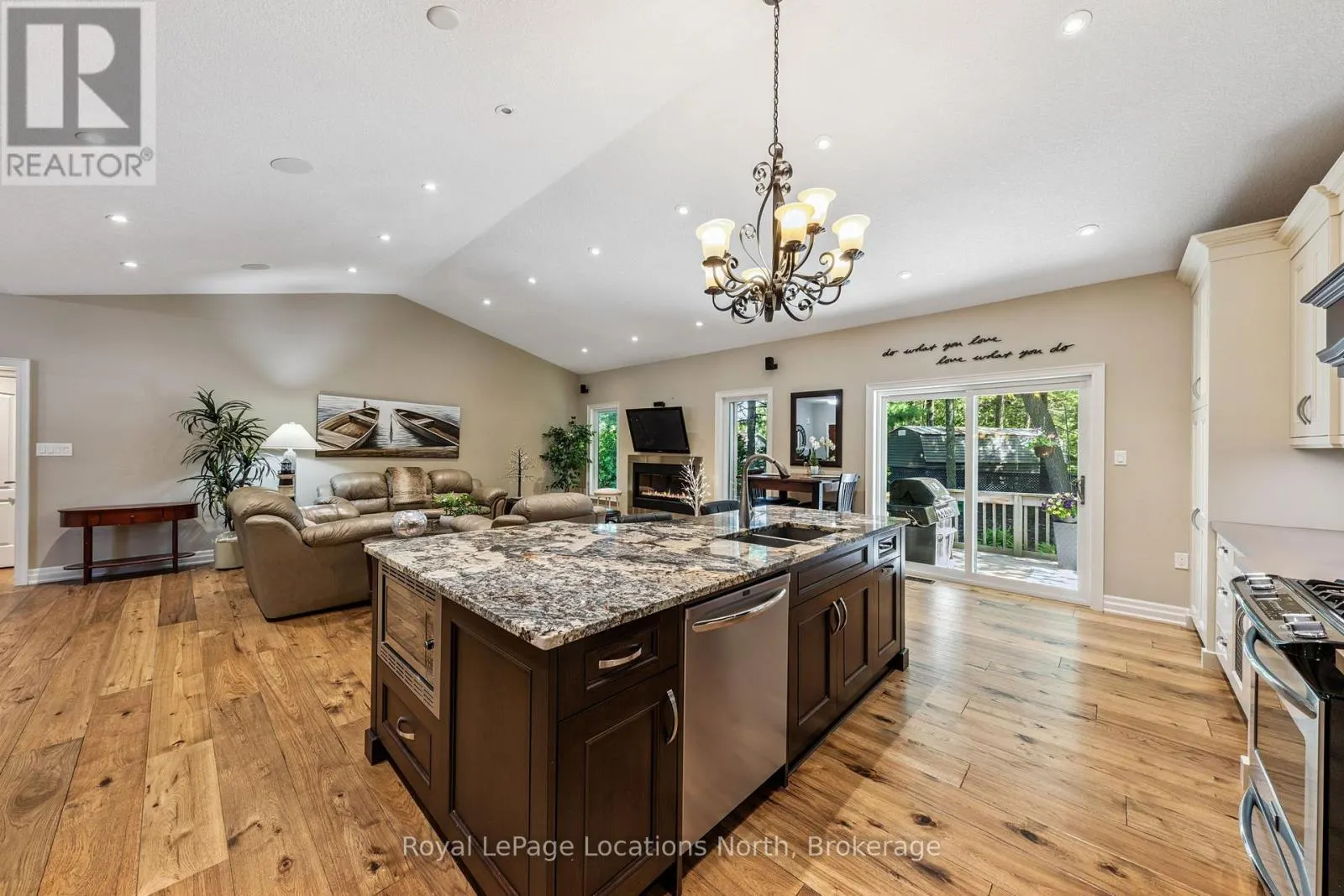 77 KNOX ROAD W