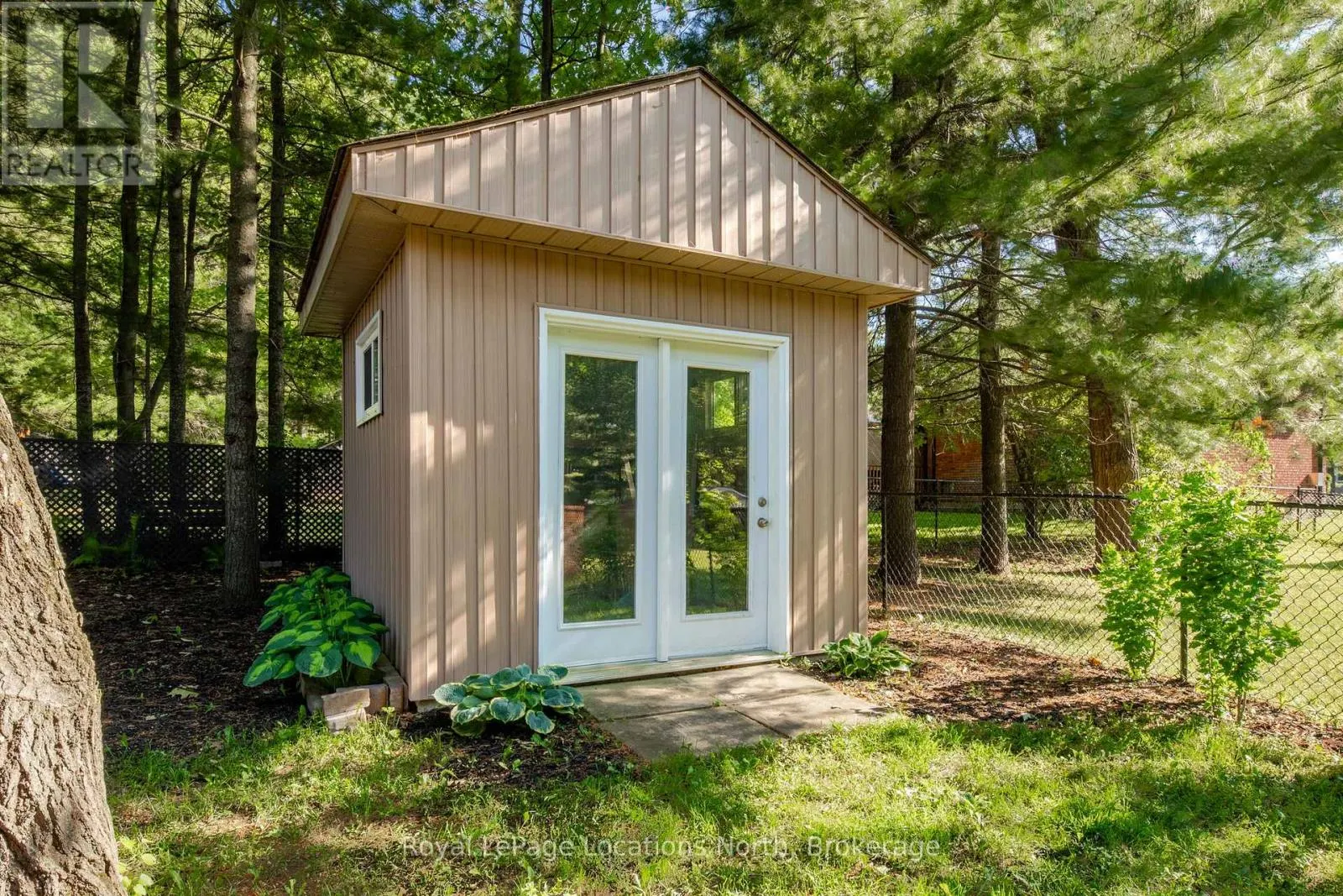 77 KNOX ROAD W