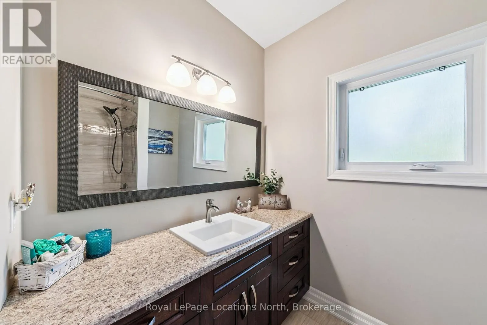 77 KNOX ROAD W