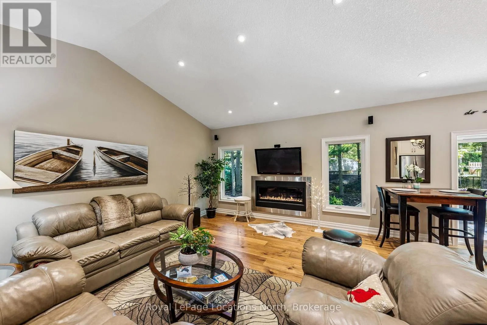 77 KNOX ROAD W